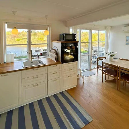 By The Water In Oer Maritime * Ebeltoft