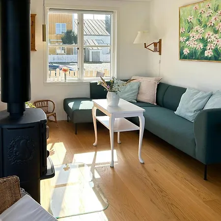 By The Water In Oer Maritime Vakantiehuis